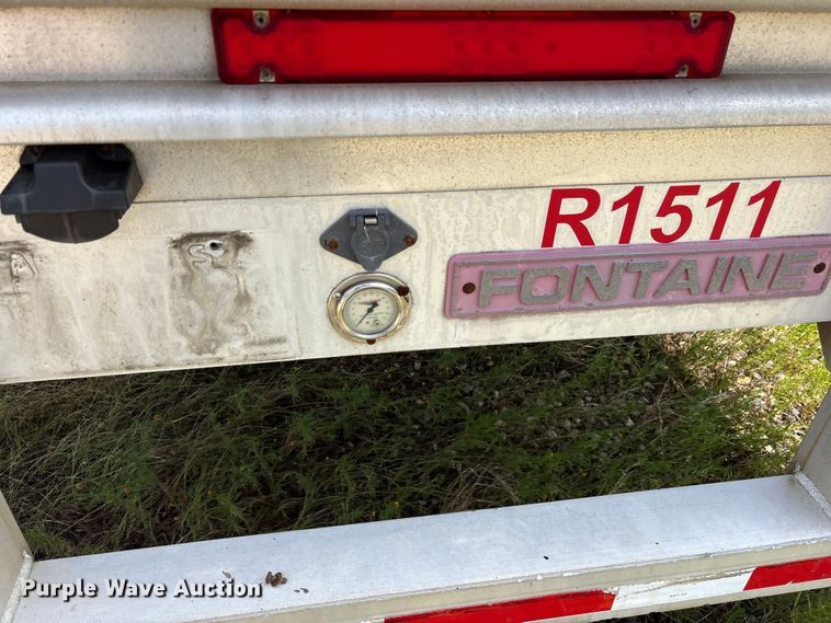 image for item ET7047 2015 Fontaine HCR5222WSA Revolution 52 flatbed trailer