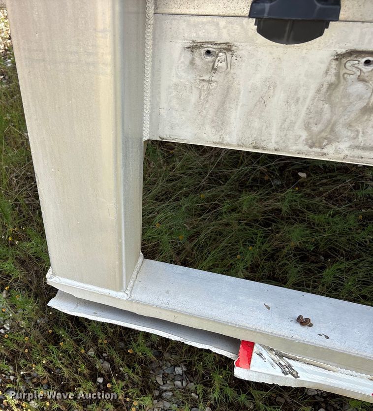 image for item ET7047 2015 Fontaine HCR5222WSA Revolution 52 flatbed trailer