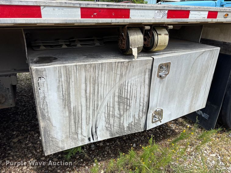 image for item ET7047 2015 Fontaine HCR5222WSA Revolution 52 flatbed trailer