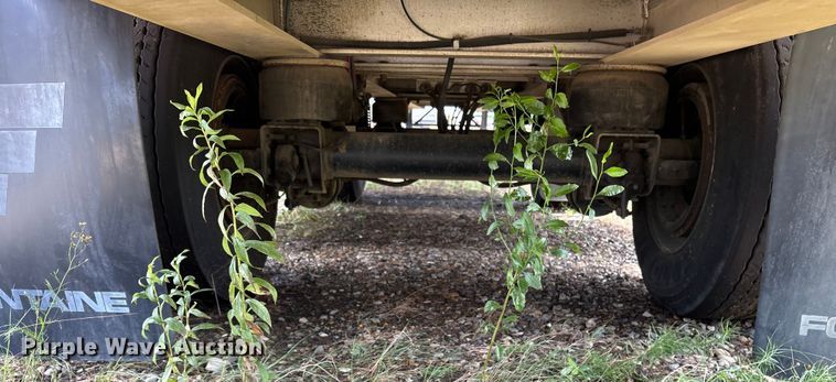 image for item ET7047 2015 Fontaine HCR5222WSA Revolution 52 flatbed trailer