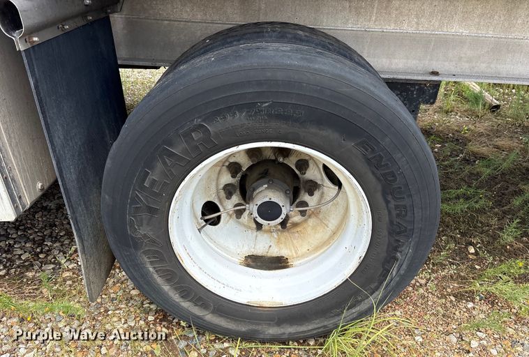 image for item ET7047 2015 Fontaine HCR5222WSA Revolution 52 flatbed trailer