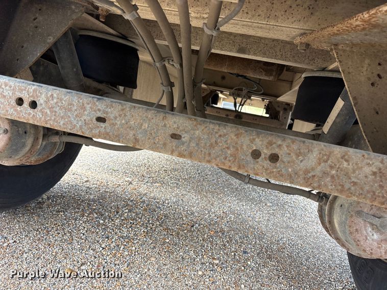 image for item ET7048 2013 Fontaine HAR5222WSA Revolution 52 flatbed trailer