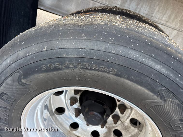 image for item ET7048 2013 Fontaine HAR5222WSA Revolution 52 flatbed trailer