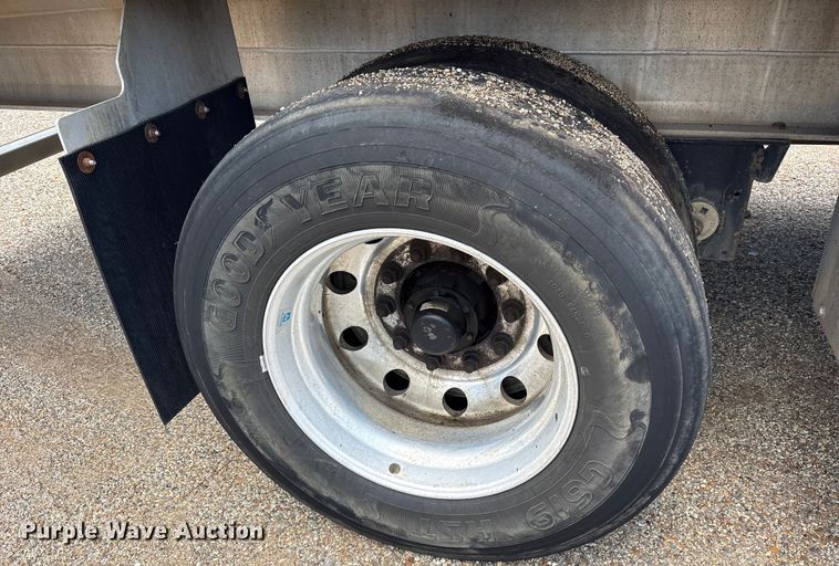 image for item ET7048 2013 Fontaine HAR5222WSA Revolution 52 flatbed trailer