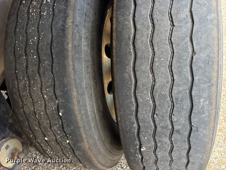 image for item ET7048 2013 Fontaine HAR5222WSA Revolution 52 flatbed trailer