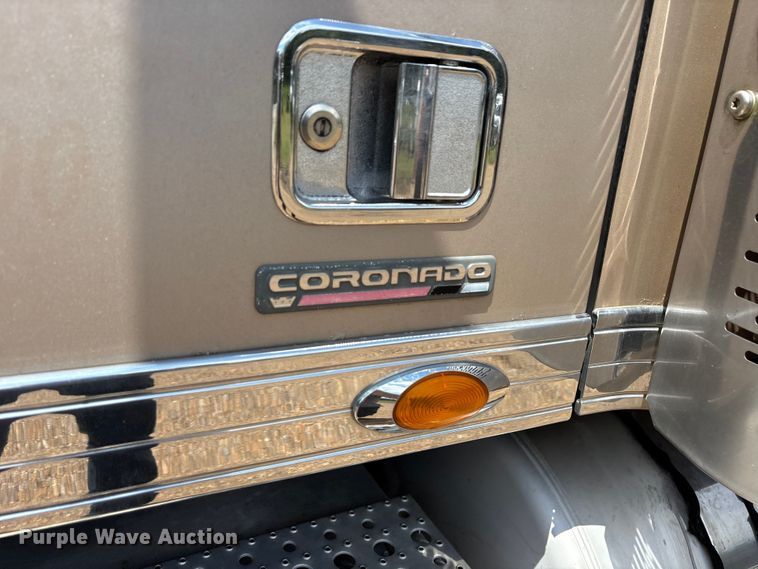 image for item ET7049 2011 Freightliner Coronado semi truck