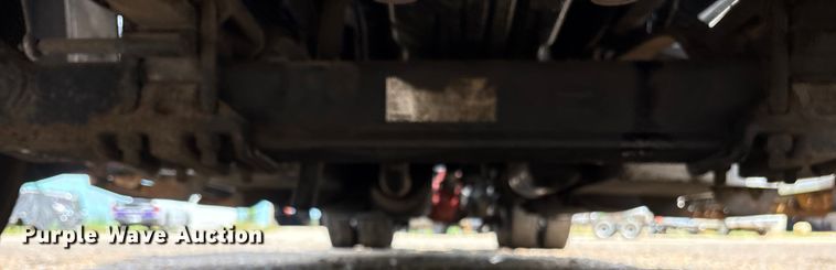 image for item ET7049 2011 Freightliner Coronado semi truck