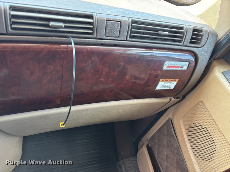 image for item ET7049 2011 Freightliner Coronado semi truck