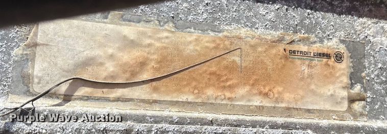 image for item ET7049 2011 Freightliner Coronado semi truck