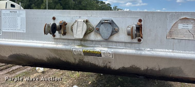 image for item ET7050 2013 Fontaine HCR5222WSA Revolution 52 flatbed trailer