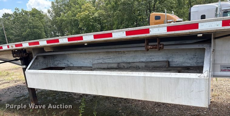 image for item ET7050 2013 Fontaine HCR5222WSA Revolution 52 flatbed trailer