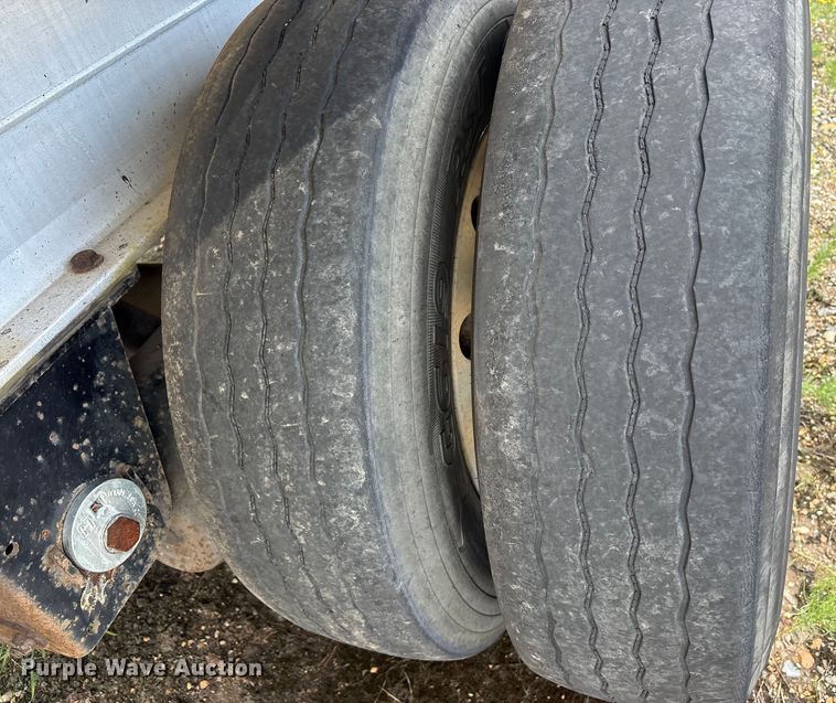 image for item ET7050 2013 Fontaine HCR5222WSA Revolution 52 flatbed trailer