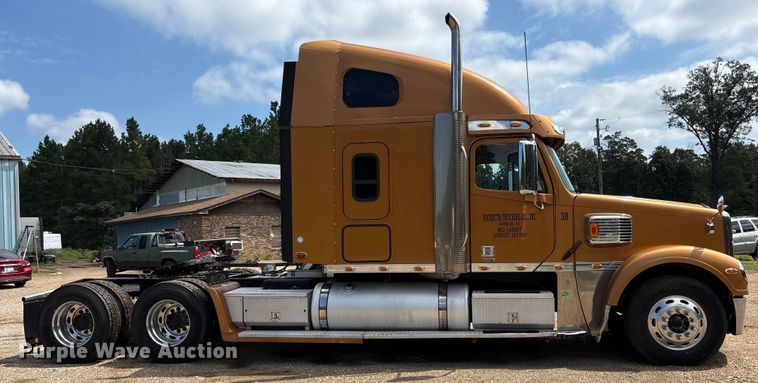 image for item ET7051 2012 Freightliner Coronado semi truck