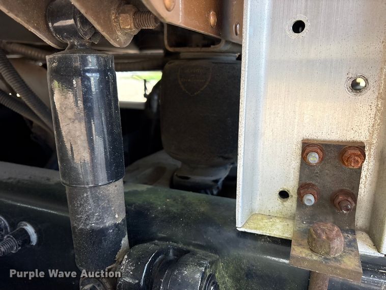 image for item ET7051 2012 Freightliner Coronado semi truck