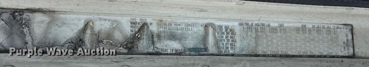 image for item ET7052 2011 Freightliner Coronado semi truck