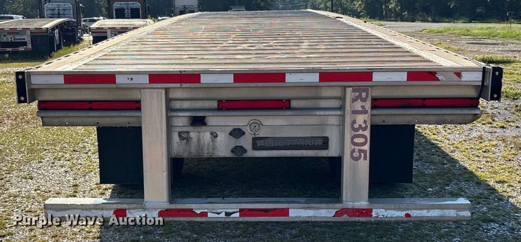image for item ET7053 2013 Fontaine HCR5222WSA Revolution 52 flatbed trailer