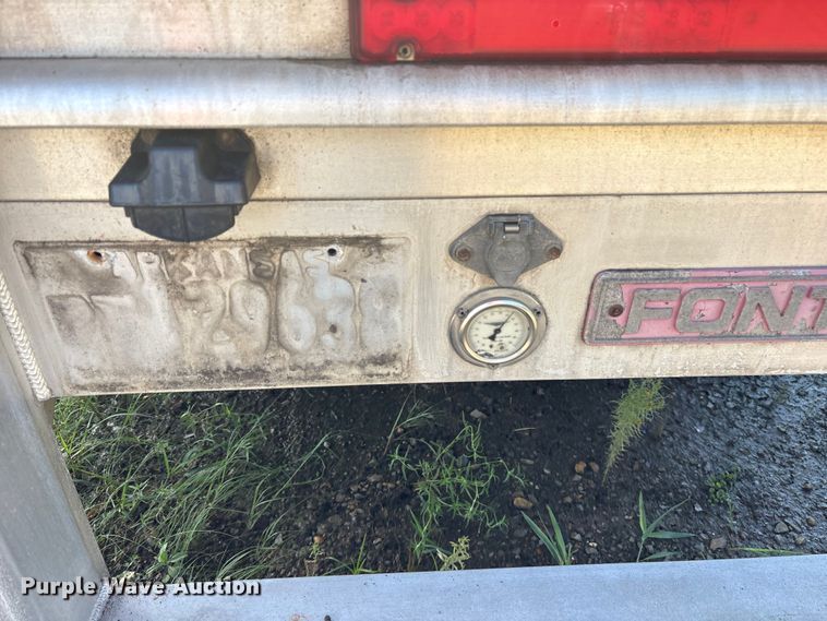 image for item ET7054 2015 Fontaine HCR5222WSA Revolution 52 flatbed trailer