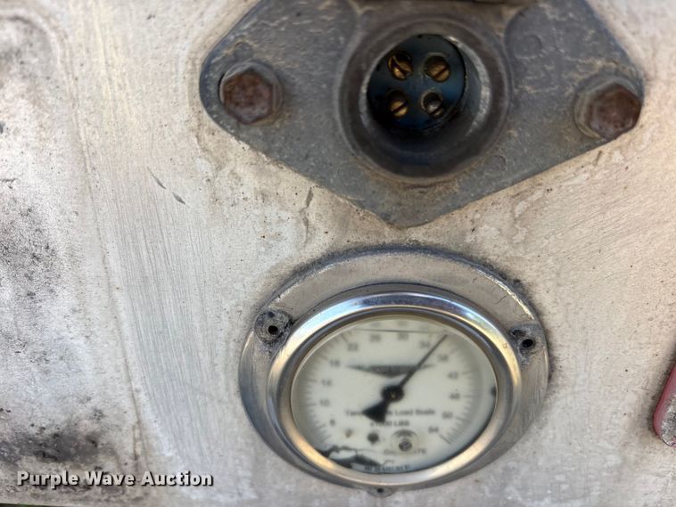 image for item ET7054 2015 Fontaine HCR5222WSA Revolution 52 flatbed trailer