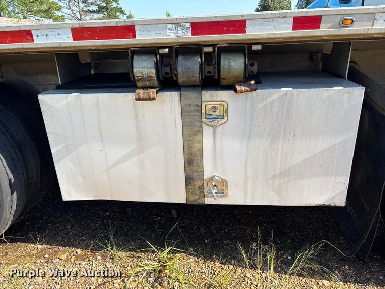 image for item ET7054 2015 Fontaine HCR5222WSA Revolution 52 flatbed trailer