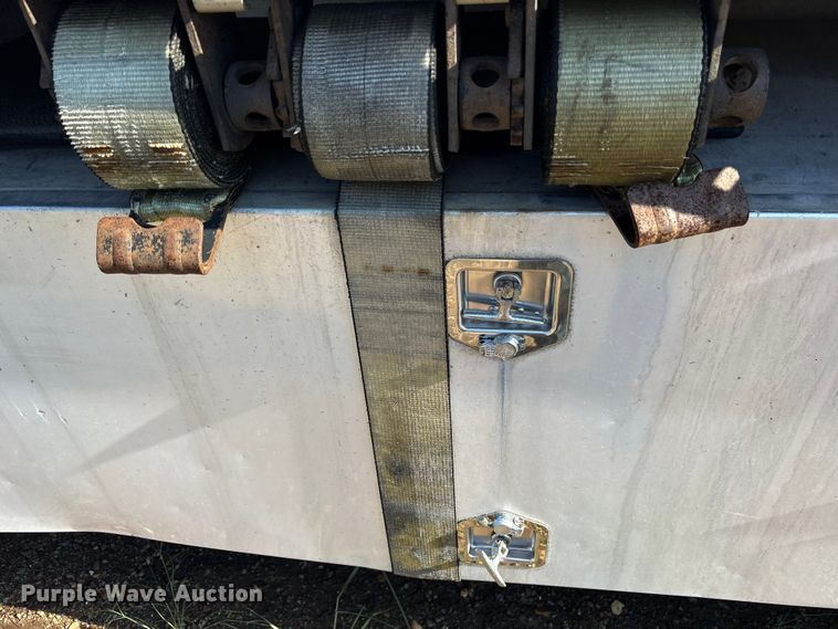 image for item ET7054 2015 Fontaine HCR5222WSA Revolution 52 flatbed trailer