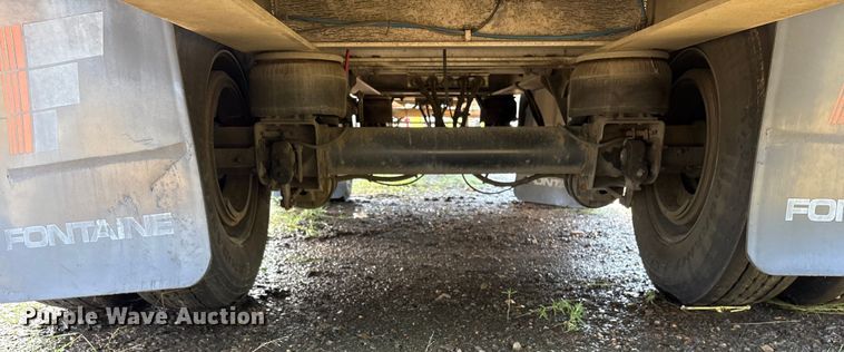 image for item ET7054 2015 Fontaine HCR5222WSA Revolution 52 flatbed trailer