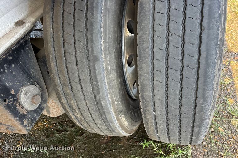 image for item ET7054 2015 Fontaine HCR5222WSA Revolution 52 flatbed trailer