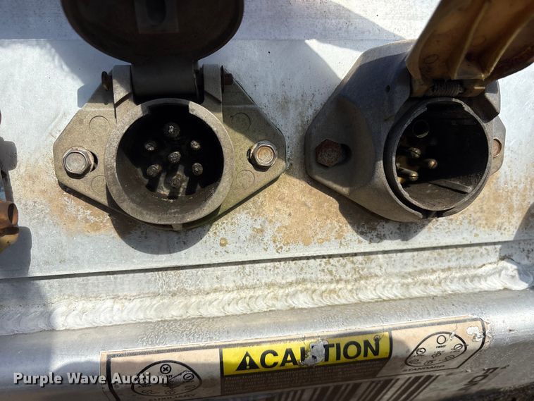 image for item ET7055 2015 Fontaine HCR5222WSA flatbed trailer