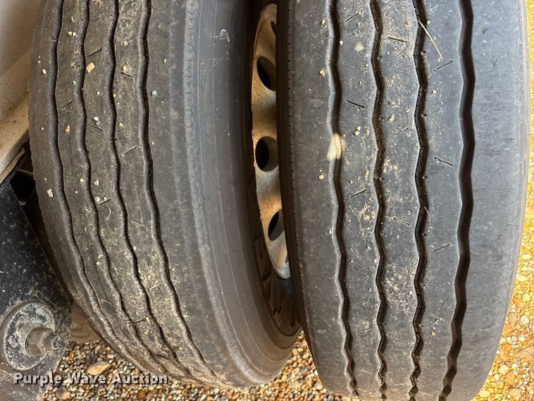 image for item ET7055 2015 Fontaine HCR5222WSA flatbed trailer