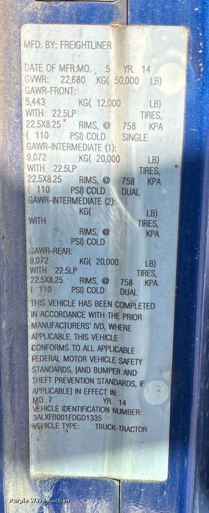 image for item ET7056 2015 Freightliner Coronado semi truck