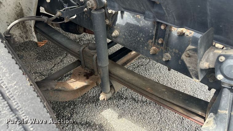 image for item ET8518 2017 Hino 268 box truck