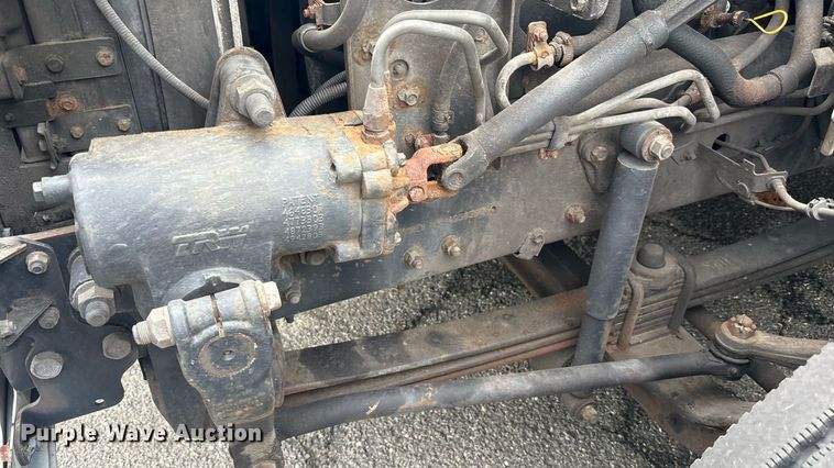 image for item ET8518 2017 Hino 268 box truck