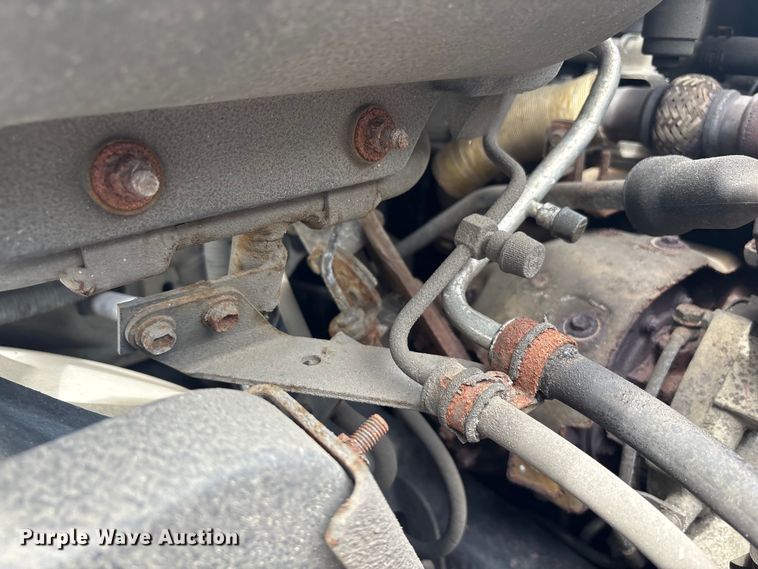 image for item ET8518 2017 Hino 268 box truck