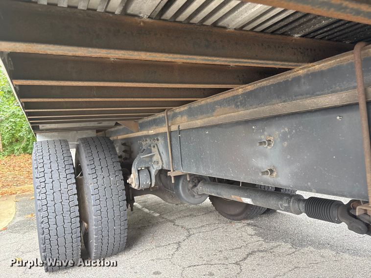 image for item ET8519 2017 Hino 268 box truck