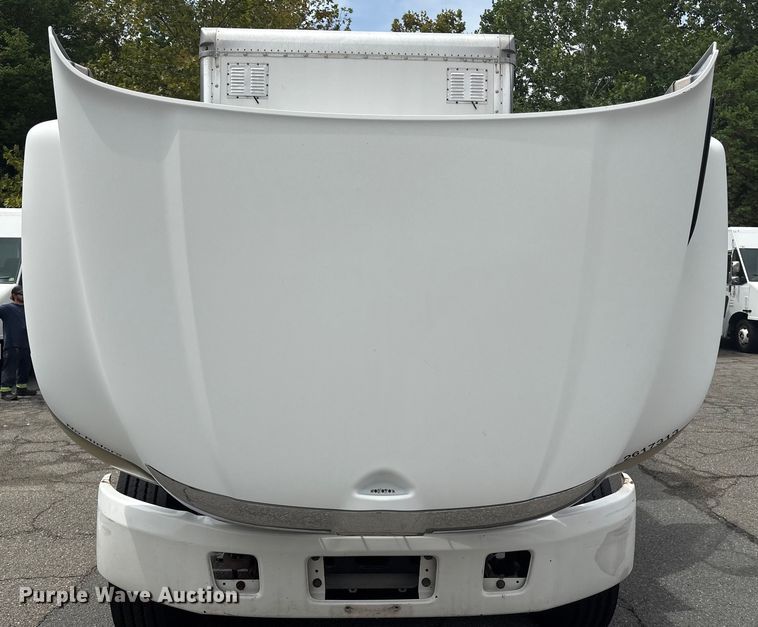 image for item ET8519 2017 Hino 268 box truck