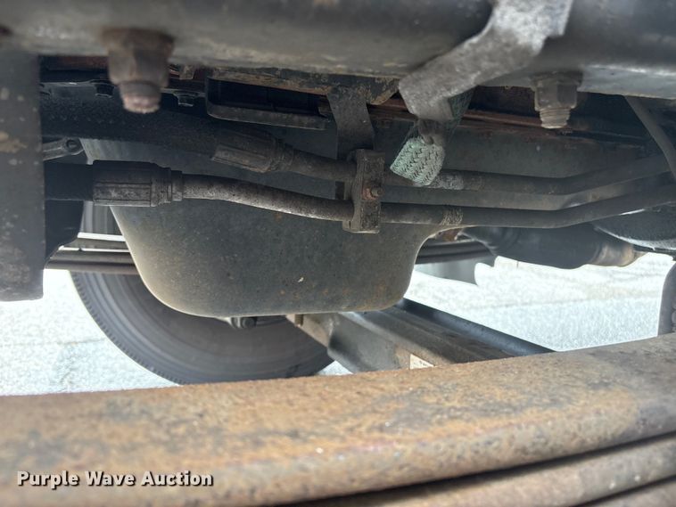 image for item ET8519 2017 Hino 268 box truck