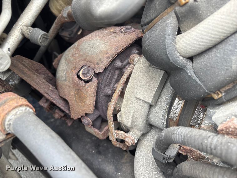 image for item ET8519 2017 Hino 268 box truck