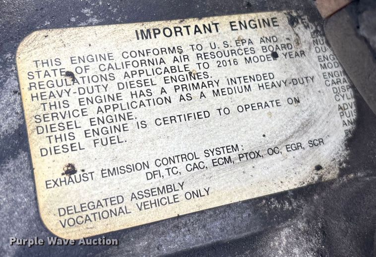 image for item ET8519 2017 Hino 268 box truck