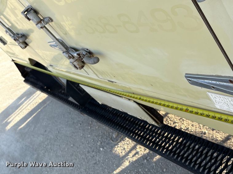 image for item EU0032 2010 Isuzu NPR refrigerated truck