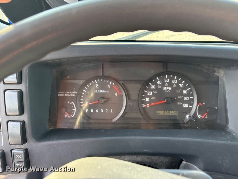 image for item EU0032 2010 Isuzu NPR refrigerated truck