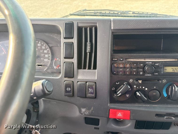 image for item EU0032 2010 Isuzu NPR refrigerated truck