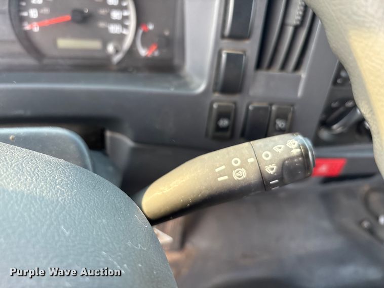 image for item EU0032 2010 Isuzu NPR refrigerated truck