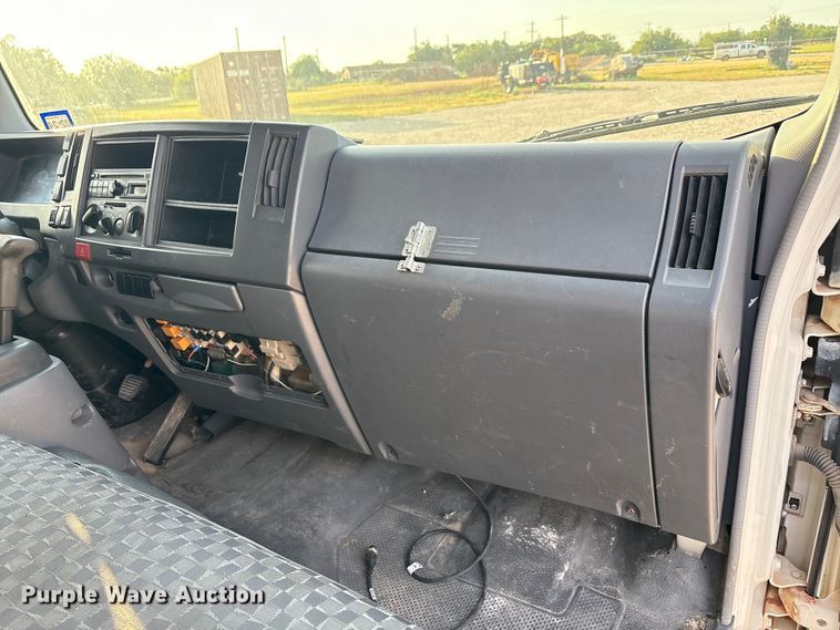 image for item EU0032 2010 Isuzu NPR refrigerated truck