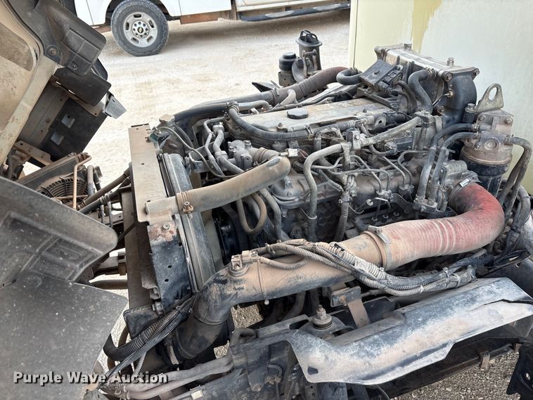 image for item EU0032 2010 Isuzu NPR refrigerated truck