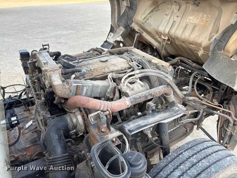 image for item EU0032 2010 Isuzu NPR refrigerated truck