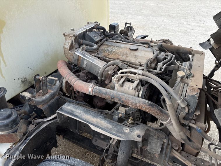 image for item EU0032 2010 Isuzu NPR refrigerated truck