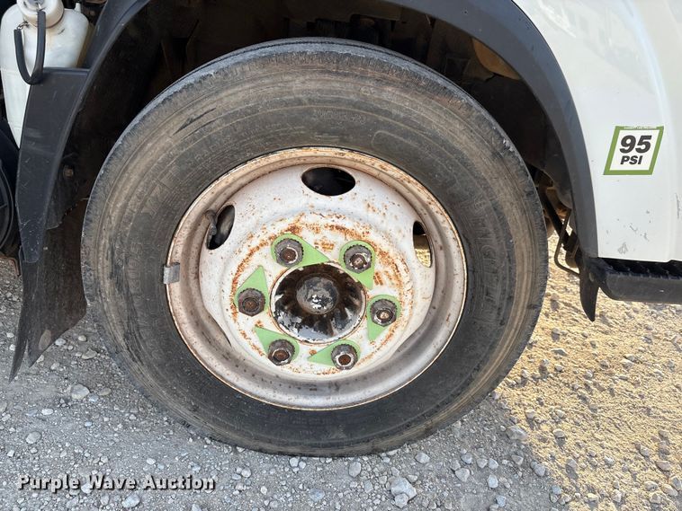 image for item EU0032 2010 Isuzu NPR refrigerated truck