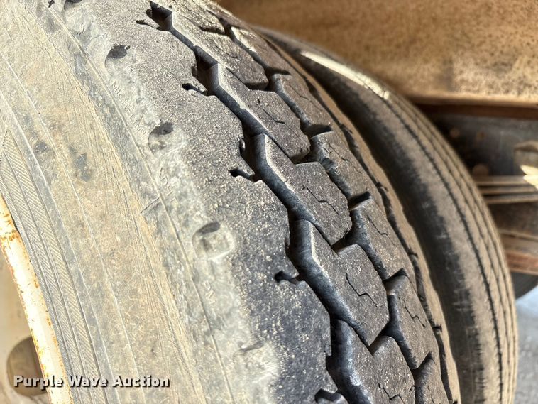 image for item EU0032 2010 Isuzu NPR refrigerated truck