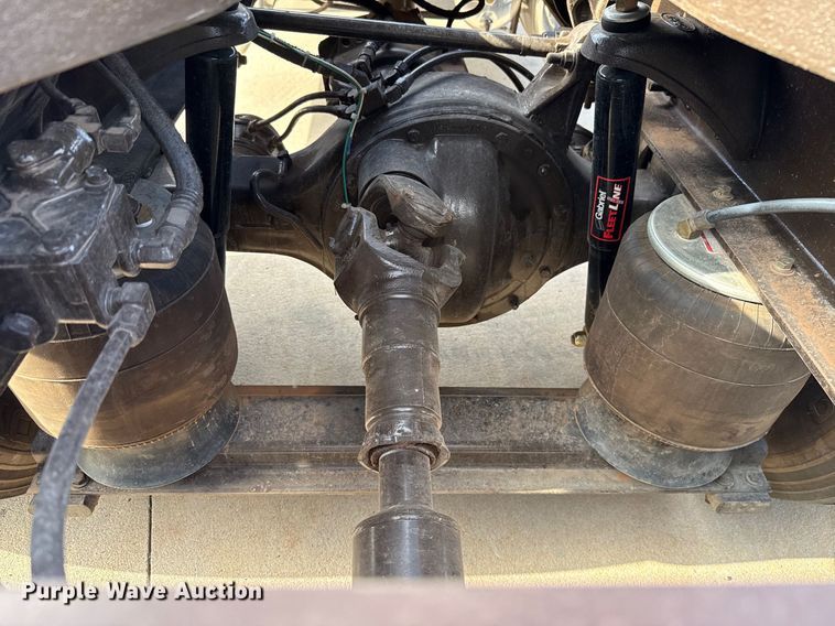 image for item EU2001 1987 Peterbilt 359 semi truck