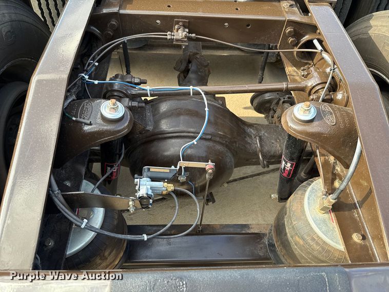 image for item EU2001 1987 Peterbilt 359 semi truck