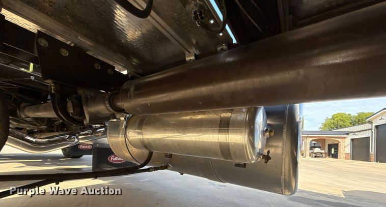 image for item EU2001 1987 Peterbilt 359 semi truck